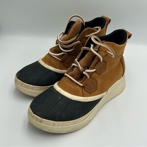 Sorel Out N About Classic Waterproof Duck Boots Taffy Size 8 Women’s